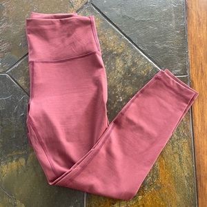 Lululemon Wunder Train